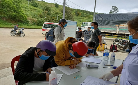 Trung tâm Y tế huyện Đăk Glei triển khai và thực hiện có hiệu quả công tác phòng phòng, chống dịch bệnh trên địa bàn huyện